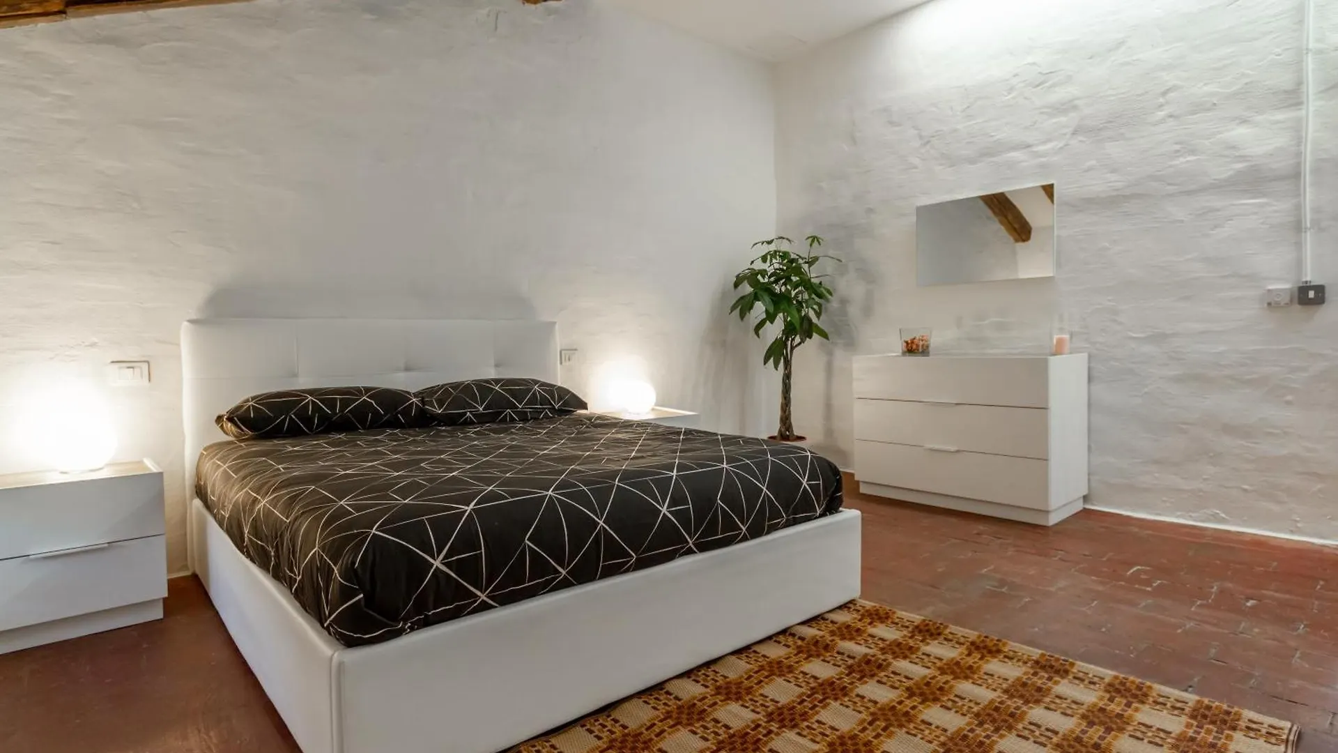 Matteotti Gallery Venice Apt Mestre Italy